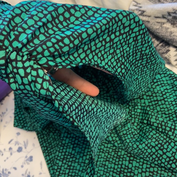 Green lightweight tunic - Picture 5 of 5